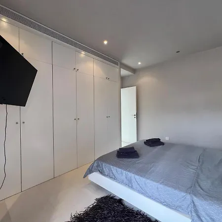 Luxury In Bahia Del Duque By Altamarhomes 아파트 아데제