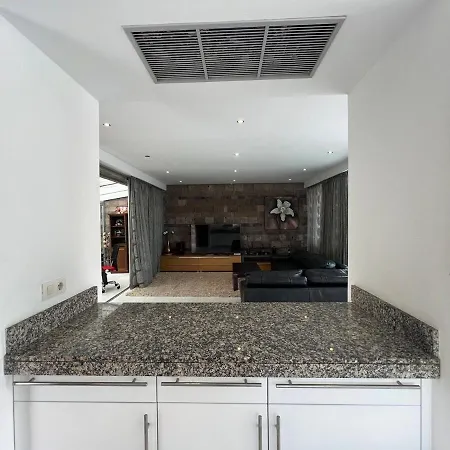 Luxury In Bahia Del Duque By Altamarhomes * 아데제