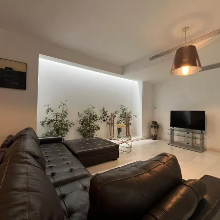 Luxury In Bahia Del Duque By Altamarhomes 아파트