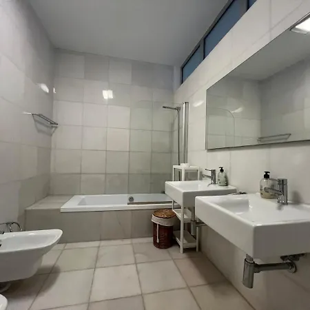 Appartamento Luxury In Bahia Del Duque By Altamarhomes