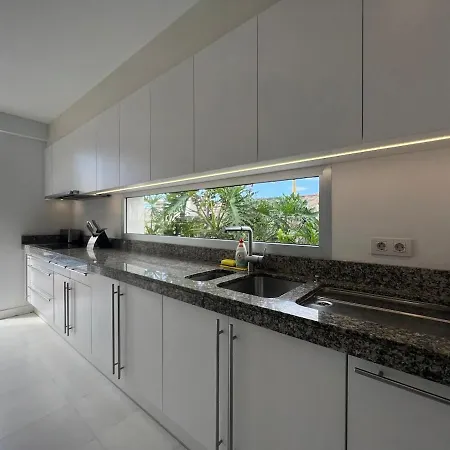 Luxury In Bahia Del Duque By Altamarhomes Lägenhet *