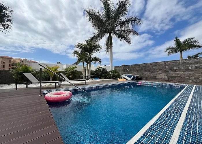 Apartamento Luxury In Bahia Del Duque By Altamarhomes