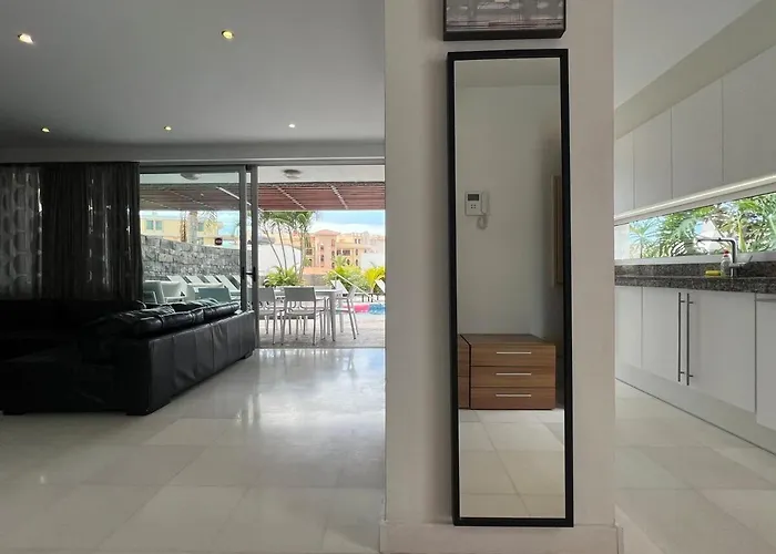 Apartamento Luxury In Bahia Del Duque By Altamarhomes