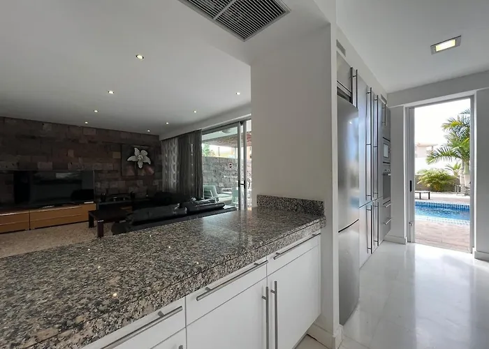 Apartamento Luxury In Bahia Del Duque By Altamarhomes *